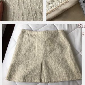 High waisted textured mini skirt
